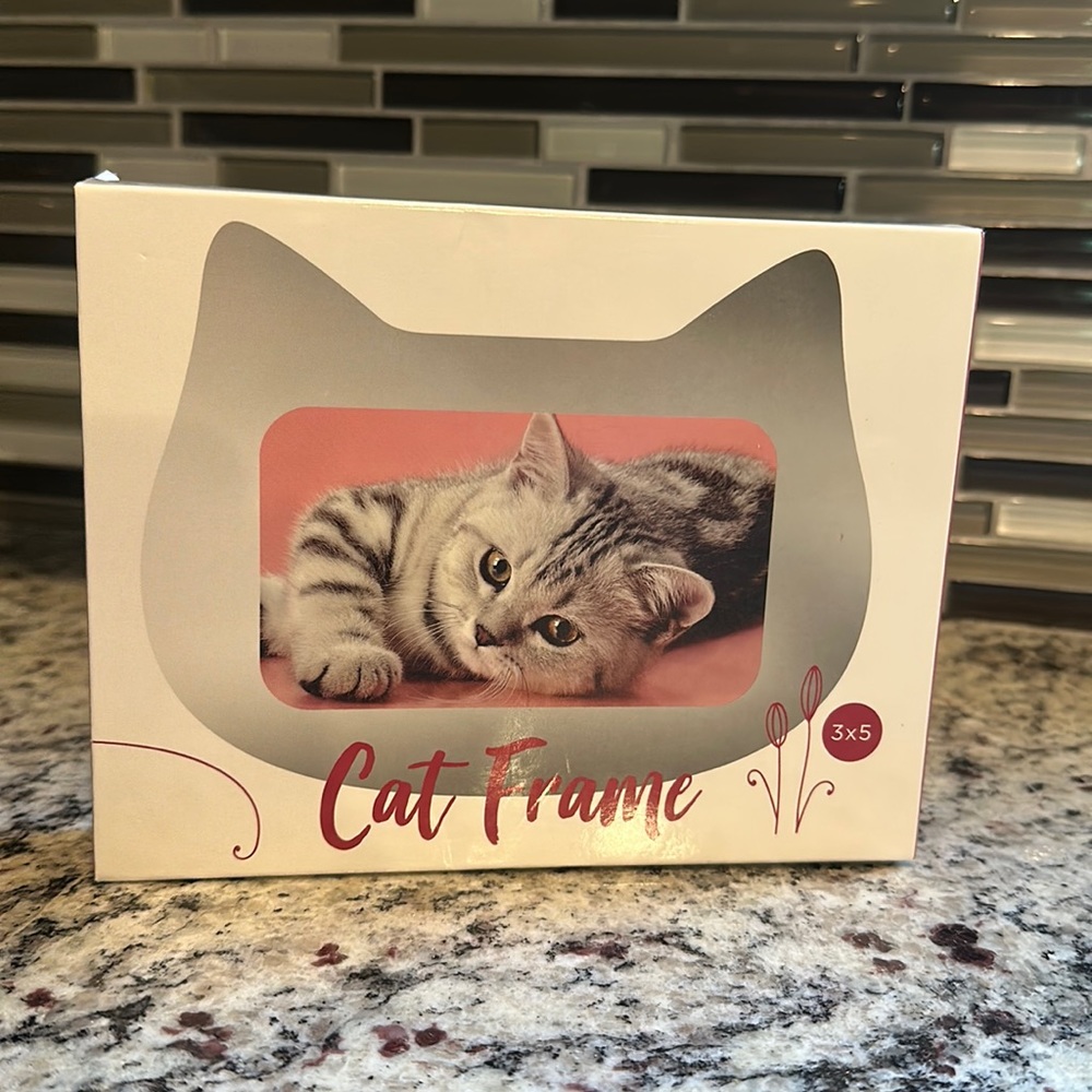 Cat Picture Frame 3 X 5 NEW IN BOX